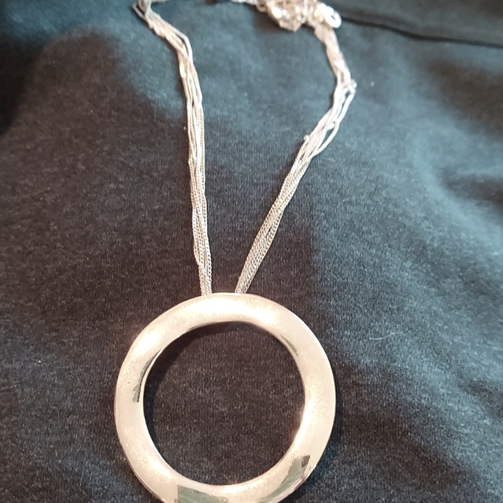 Circle necklace
